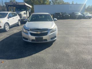 2013 Chevrolet Cruze LT - Exterior Front Center Image