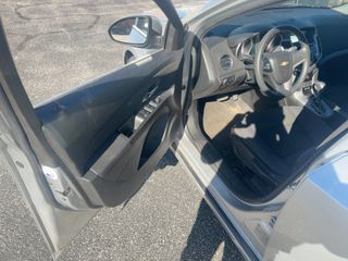 2013 Chevrolet Cruze LT - Driver's Front Door Image