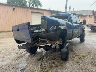 2003 Chevrolet Silverado 1500HD LS - Exterior Rear Right Corner Image
