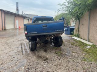 2003 Chevrolet Silverado 1500HD LS - Primary Damage Straight On Image