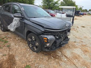 2024 Hyundai Kona SEL - Exterior Front Right Corner Image
