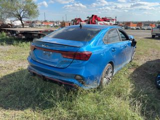 2022 Kia Forte GT - Exterior Rear Right Corner Image