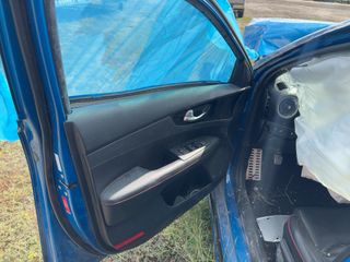 2022 Kia Forte GT - Driver's Front Door Image