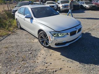 2018 BMW 328d 328d xDrive - Exterior Front Right Corner Image