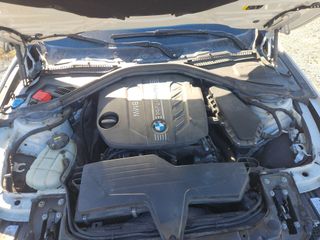 2018 BMW 328d 328d xDrive - Engine Compartment Image
