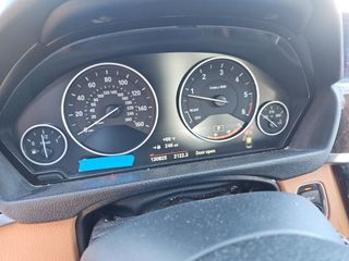 2018 BMW 328d 328d xDrive - Interior Instrument Cluster / Odometer Image