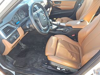 2018 BMW 328d 328d xDrive - Interior Front Seat Image