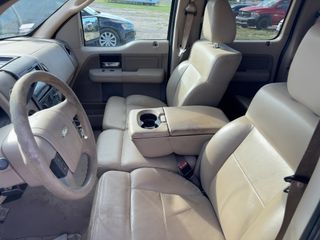 2007 Ford F-150 XLT - Interior Front Seat Image