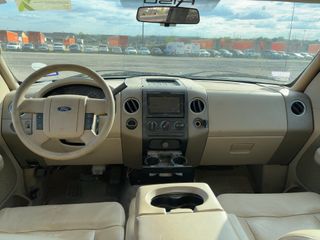 2007 Ford F-150 XLT - Interior Full Dashboard Image