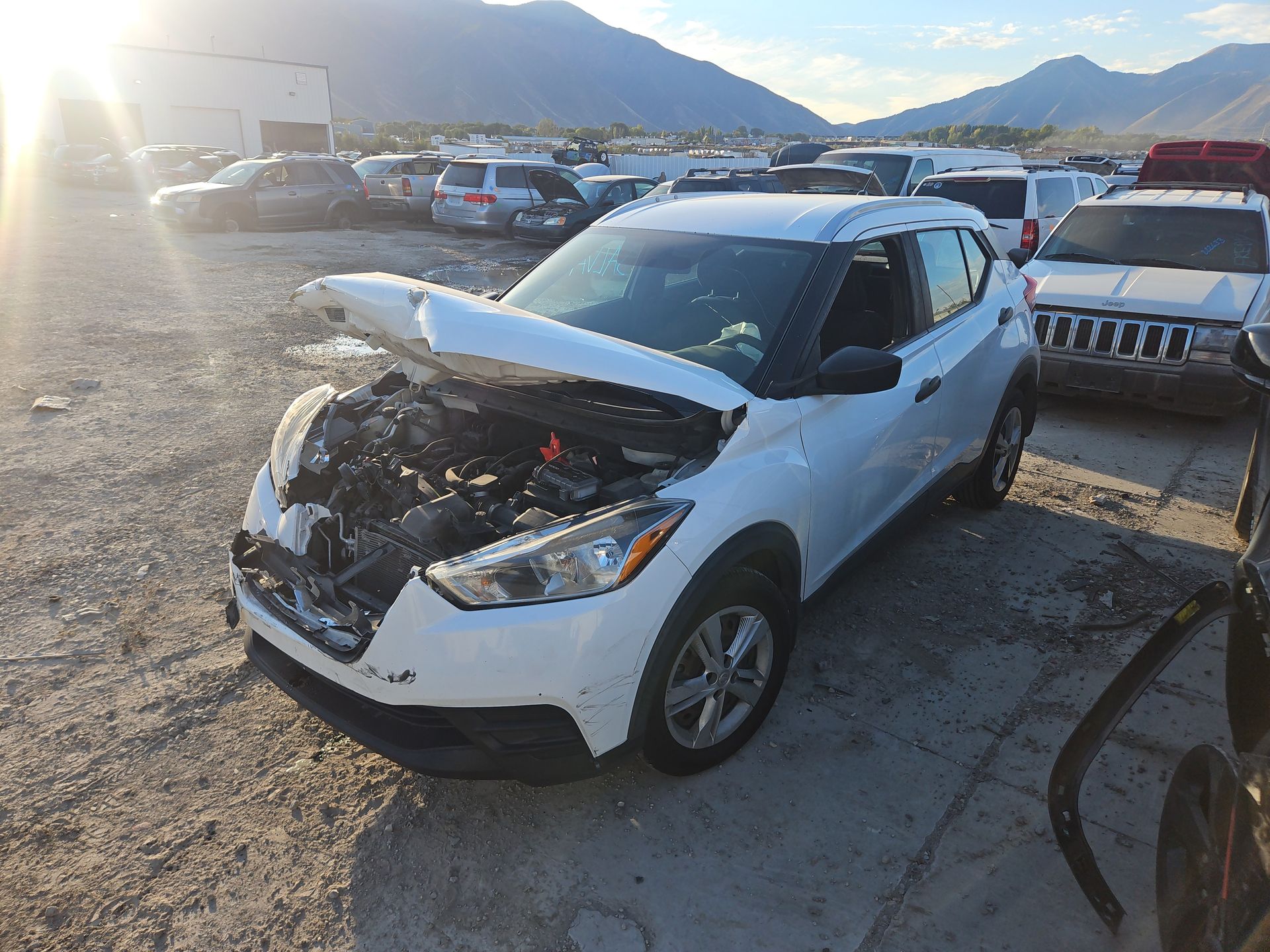 2018 Nissan Kicks S - Exterior Front Left Corner Image