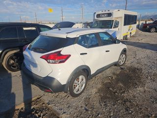 2018 Nissan Kicks S - Exterior Rear Right Corner Image