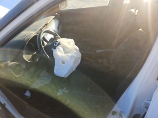 2018 Nissan Kicks S - Interior Front Seat Image