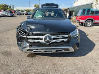 2021 Mercedes-Benz GLC 300 GLC 300 - Exterior Front Center Image