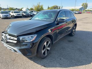 2021 Mercedes-Benz GLC 300 GLC 300 - Exterior Front Left Corner Image