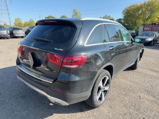 2021 Mercedes-Benz GLC 300 GLC 300 - Exterior Rear Right Corner Image
