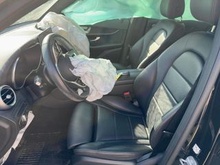 2021 Mercedes-Benz GLC 300 GLC 300 - Interior Front Seat Image