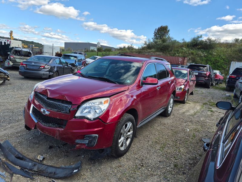 2015 Chevrolet Equinox LT - Exterior Front Left Corner Image