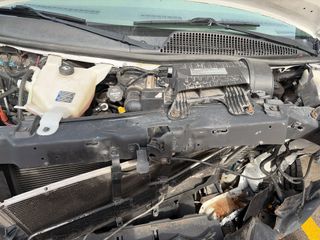 2017 GMC Savana Cutaway Work Van - Engine Compartment Image