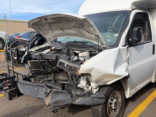 2017 GMC Savana Cutaway Work Van - Primary Damage Left Image