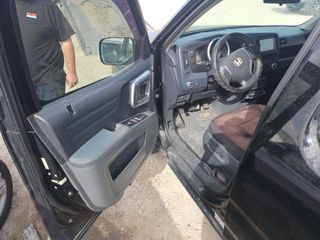 2007 Honda Ridgeline RTS - Driver's Front Door Image