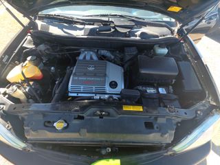 2001 Lexus RX 300 - Engine Compartment Image