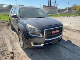 2015 GMC Acadia SLE - Exterior Front Right Corner Image
