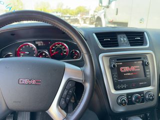 2015 GMC Acadia SLE - Interior Full Dashboard Image