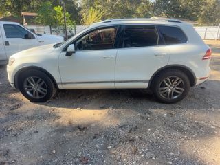 2015 Volkswagen Touareg Lux - Exterior Side Driver Image