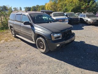2006 Chevrolet TrailBlazer EXT LT - Exterior Front Right Corner Image