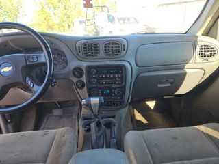 2006 Chevrolet TrailBlazer EXT LT - Interior Full Dashboard Image