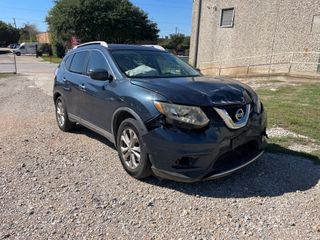 2016 Nissan Rogue Select SV - Exterior Front Right Corner Image