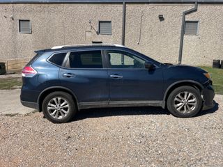 2016 Nissan Rogue Select SV - Exterior Side Passenger