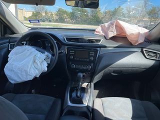 2016 Nissan Rogue Select SV - Interior Full Dashboard Image