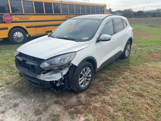 2021 Ford Escape SE - Exterior Front Left Corner Image