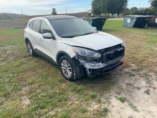 2021 Ford Escape SE - Exterior Front Right Corner Image