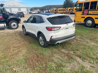 2021 Ford Escape SE - Exterior Rear Left Corner Image