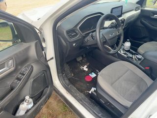 2021 Ford Escape SE - Driver's Front Door Image