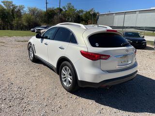 2016 INFINITI QX70 - Exterior Rear Left Corner Image
