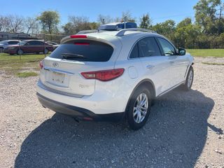 2016 INFINITI QX70 - Exterior Rear Right Corner Image