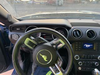 2022 Ford Mustang EcoBoost - Interior Full Dashboard Image