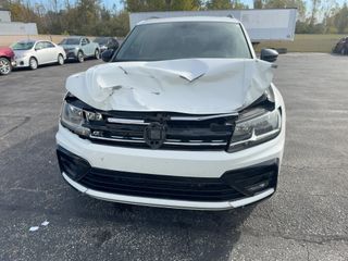 2020 Volkswagen Tiguan SE - Exterior Front Center Image