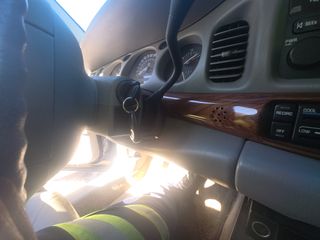 2003 Buick LeSabre Custom - Interior Steering Wheel With Keys Image
