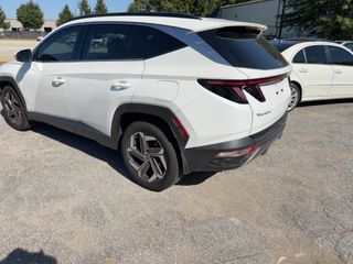 2022 Hyundai Tucson Limited - Exterior Rear Left Corner Image