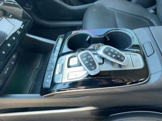 2022 Hyundai Tucson Limited - Interior Steering Wheel With Keys Image