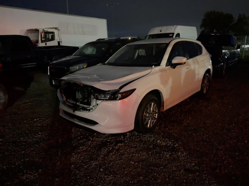 2025 Mazda CX-5 2.5 S Preferred Package - Exterior Front Left Corner Image