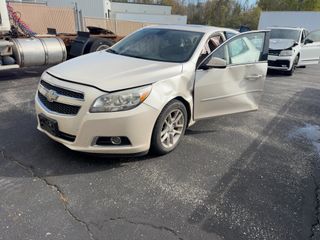 2013 Chevrolet Malibu ECO - Exterior Front Left Corner Image