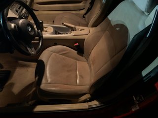 2004 BMW Z4 2.5i - Interior Front Seat Image