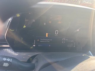 2024 Chevrolet Trax ACTIV - Interior Instrument Cluster / Odometer Image