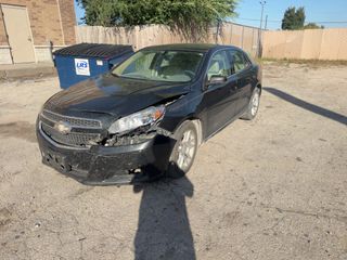 2013 Chevrolet Malibu LT - Exterior Front Left Corner Image