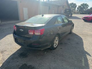 2013 Chevrolet Malibu LT - Exterior Rear Right Corner Image